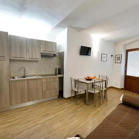 Perugia Apartments * Περούτζια